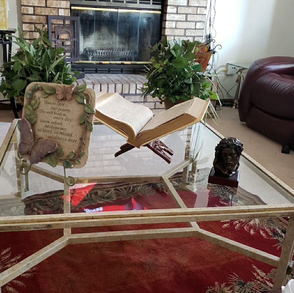 Coffee table and end table